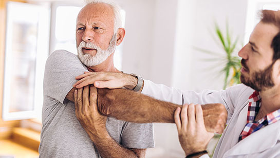 Benefits of chiropractic for elderly in Roseville